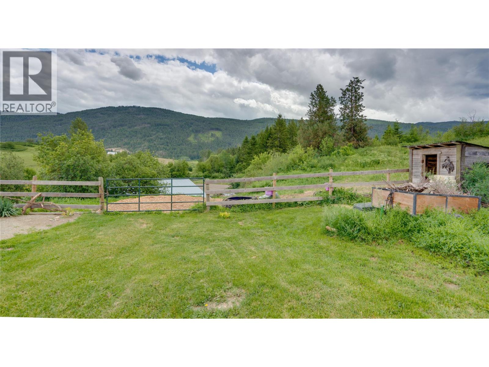  4878 Stepney Road, Spallumcheen