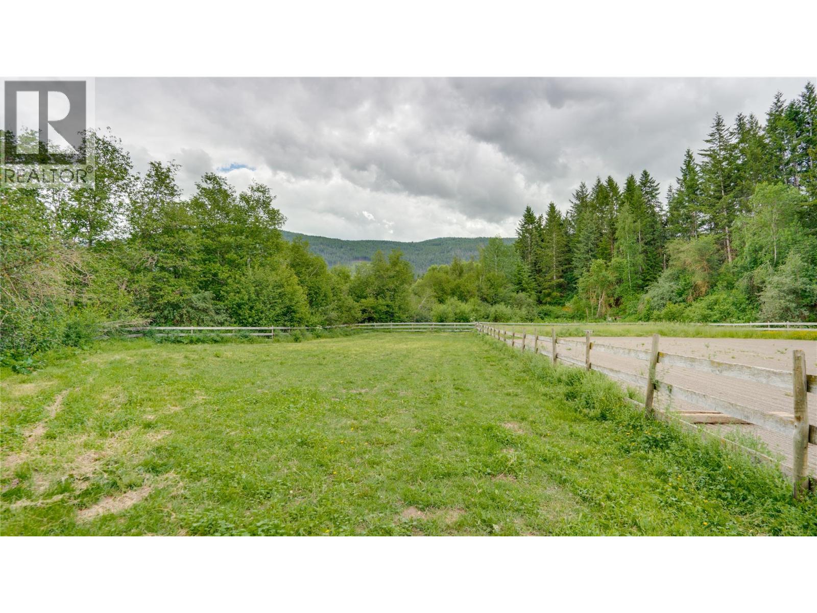  4878 Stepney Road, Spallumcheen