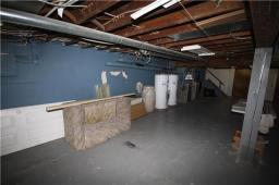 330 Selkirk Avenue, Winnipeg, MB R2W2M1 Photo 22