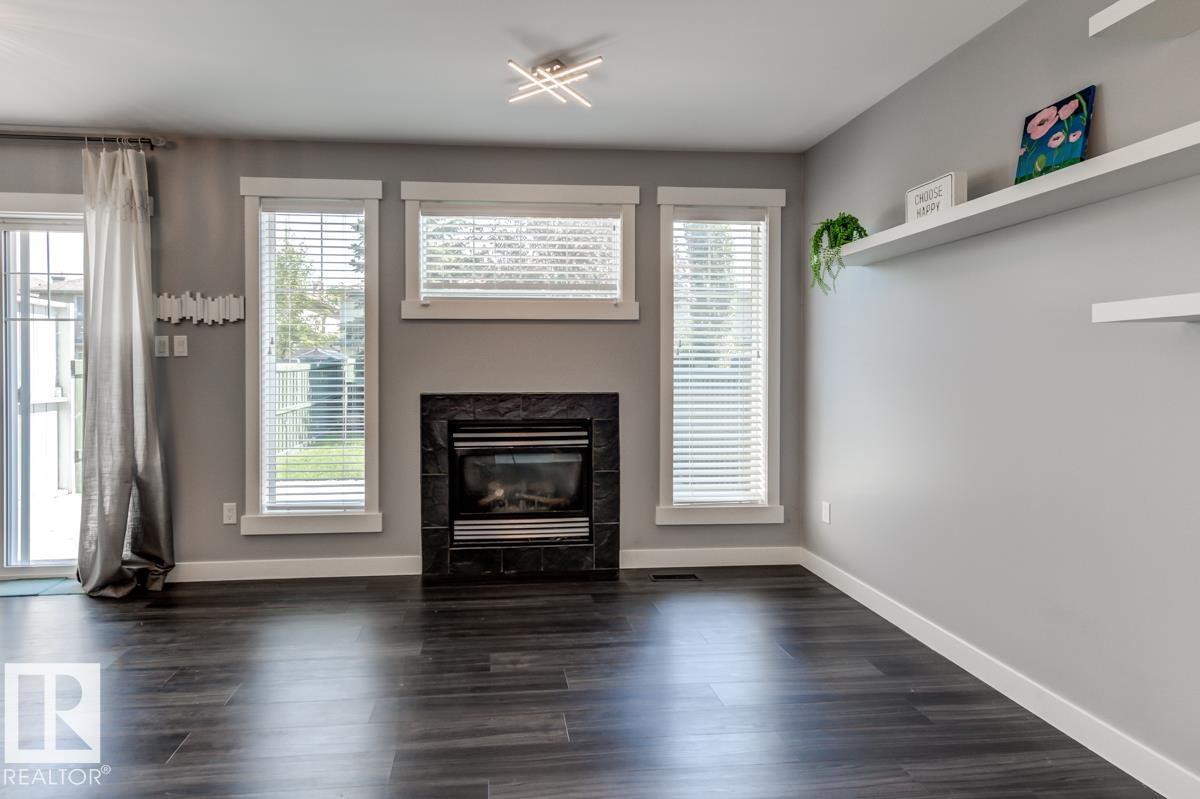 12114 16 AV SW - 7