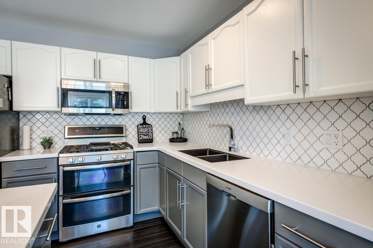 12114 16 AV SW - 12
