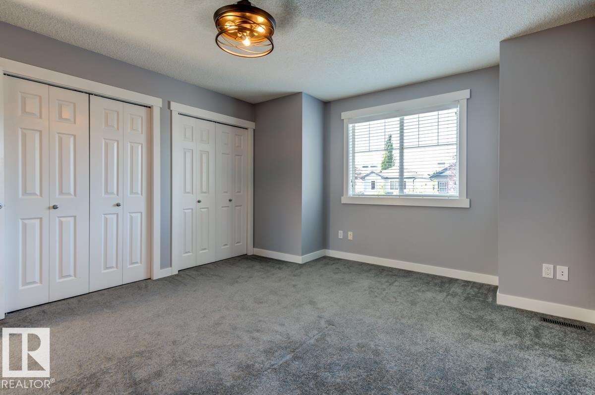 12114 16 AV SW - Image 26
