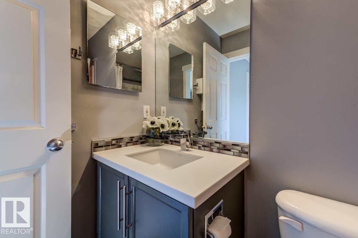 12114 16 AV SW - Image 39