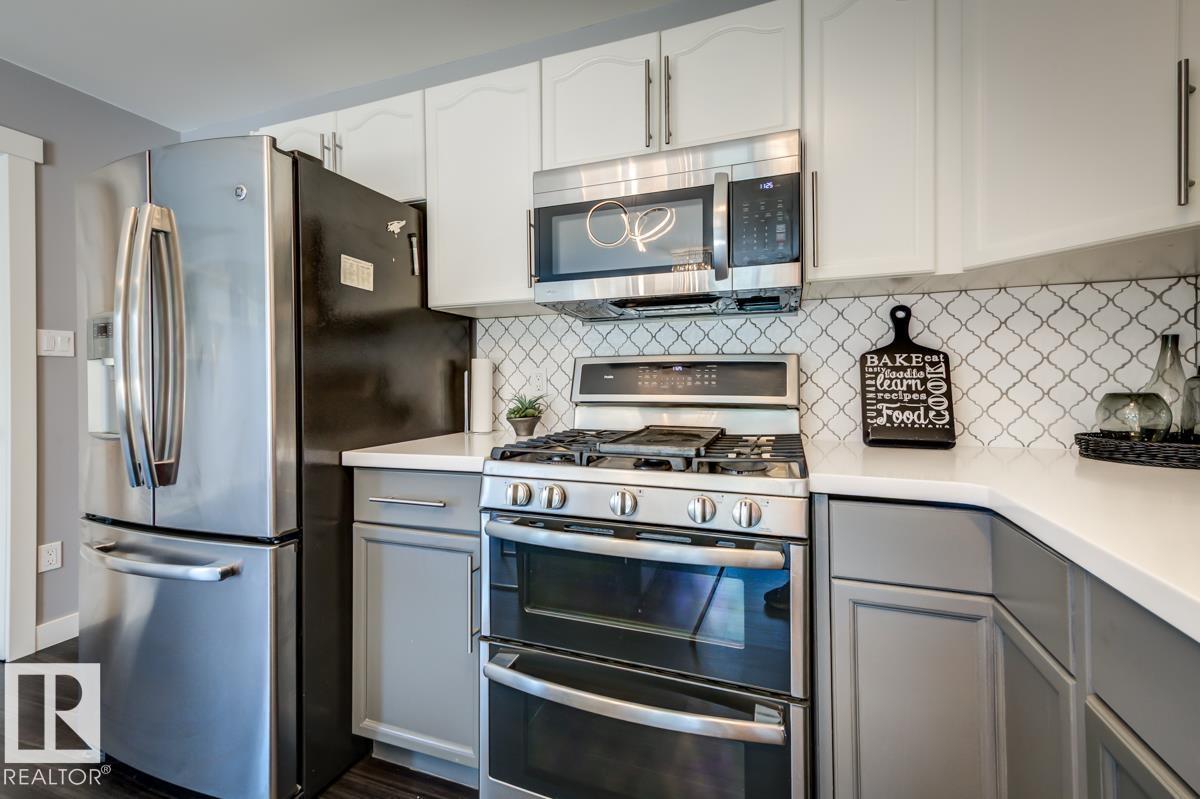 12114 16 AV SW - 15