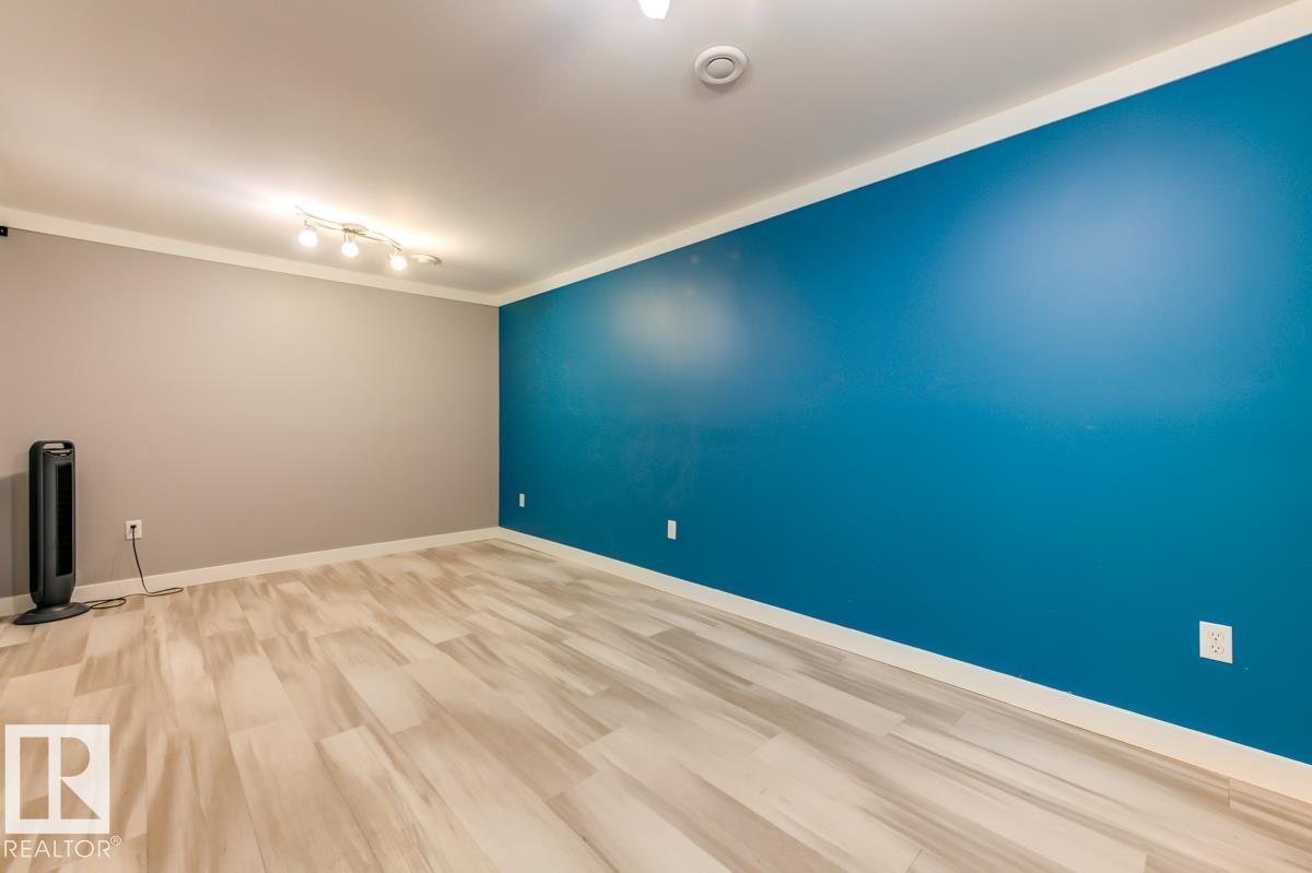 12114 16 AV SW - Image 46