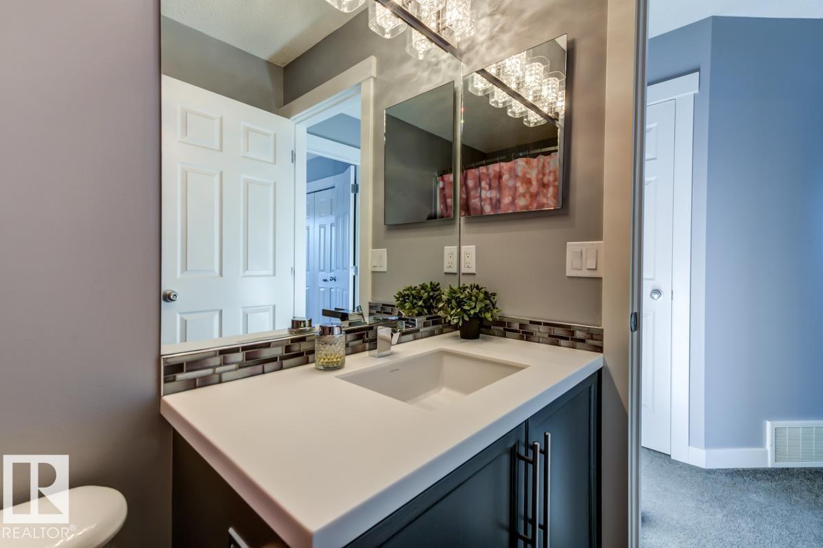 12114 16 AV SW - Image 41