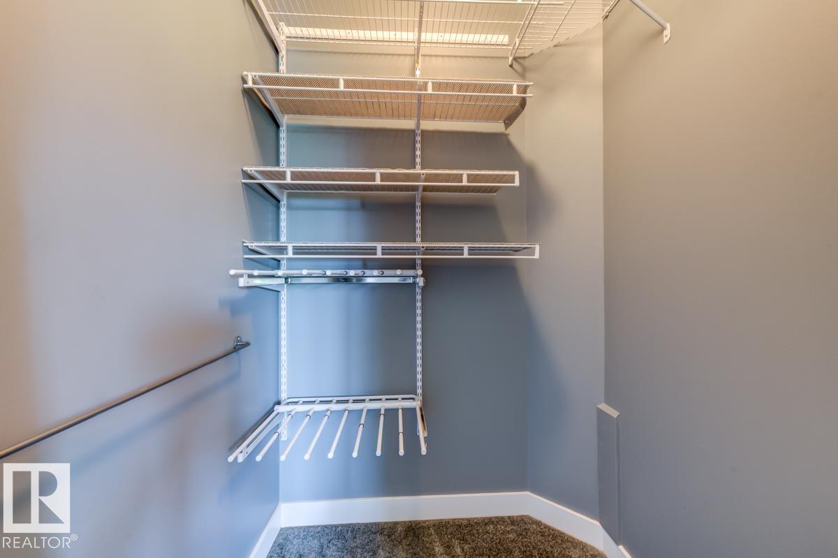 12114 16 AV SW - Image 38