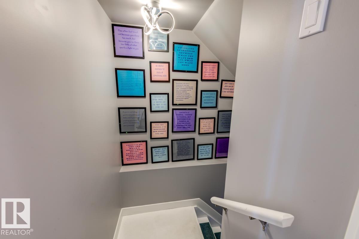 12114 16 AV SW - Image 43