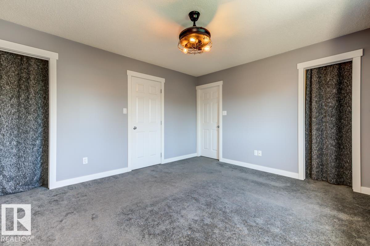 12114 16 AV SW - 33