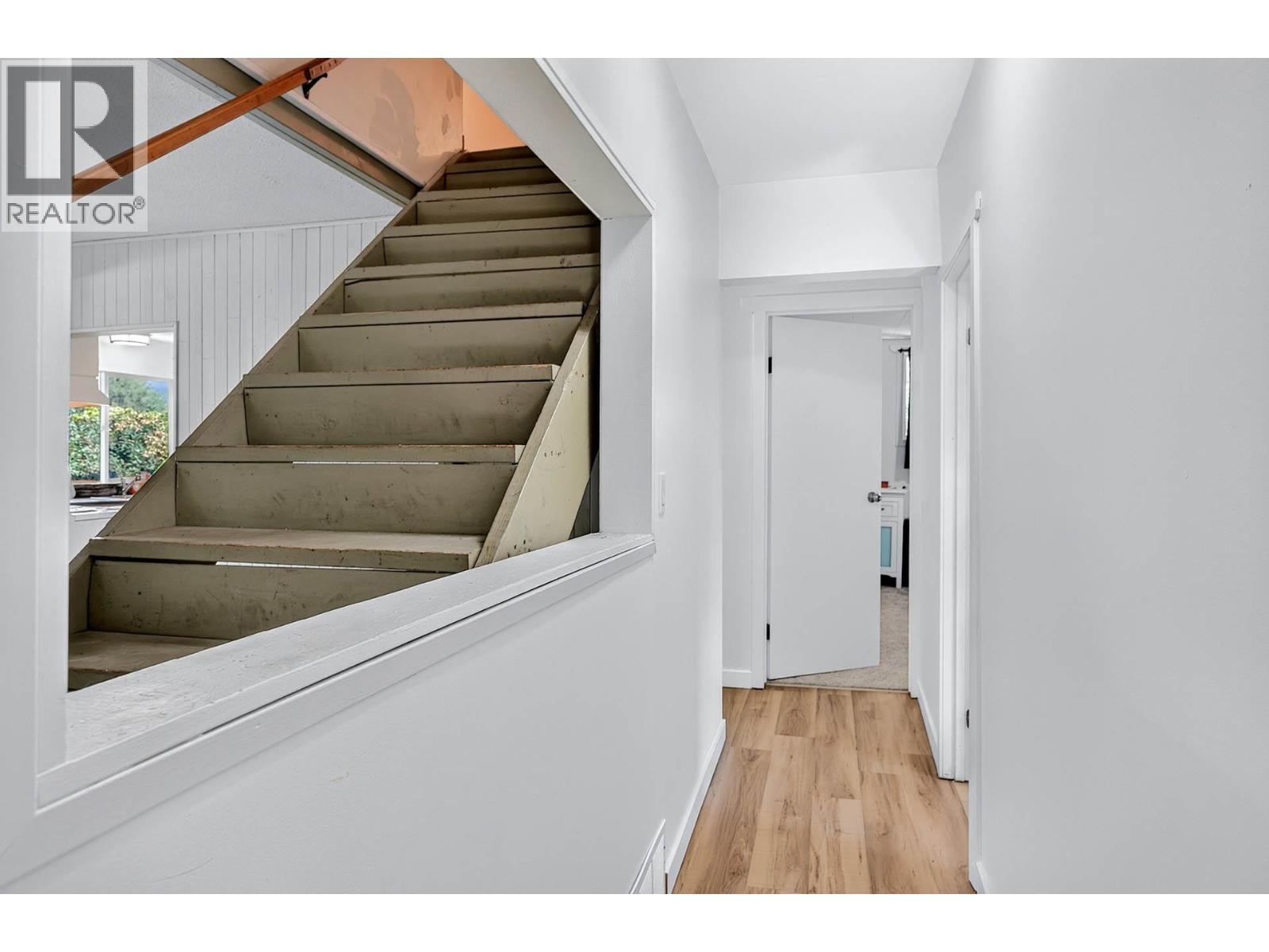 150 Beachview Road - Image 23