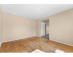 354 Rue Mondoux, Gatineau, QC J8P5X6 Photo 17