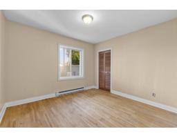 354 Rue Mondoux, Gatineau, QC J8P5X6 Photo 19