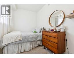 831 4A Street NE - photo 14