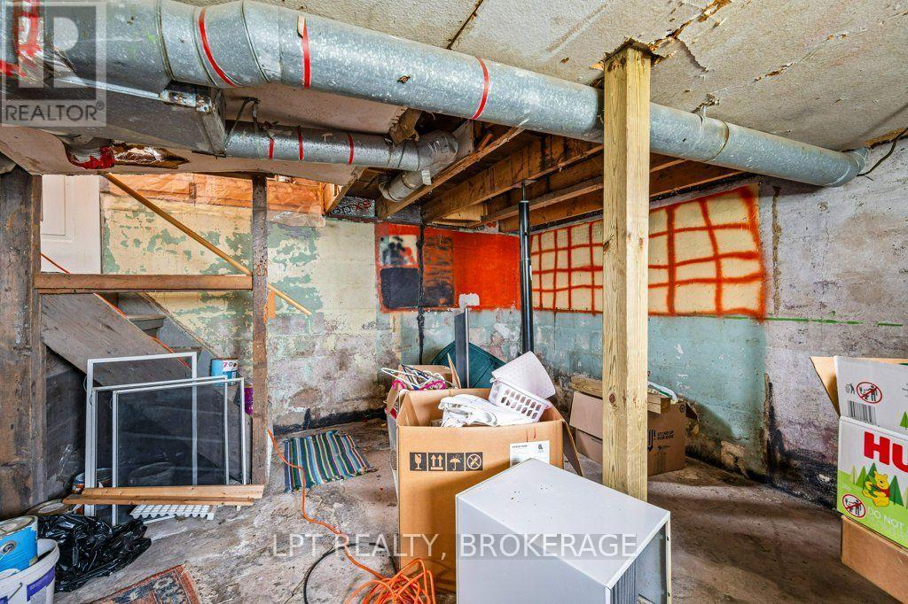 13 KINGSCOURT AVENUE - 23