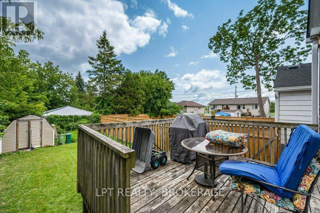 13 KINGSCOURT AVENUE - 30