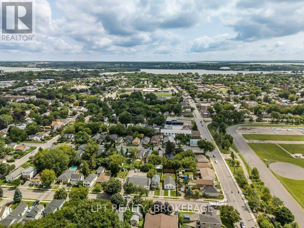 13 KINGSCOURT AVENUE - Image 35