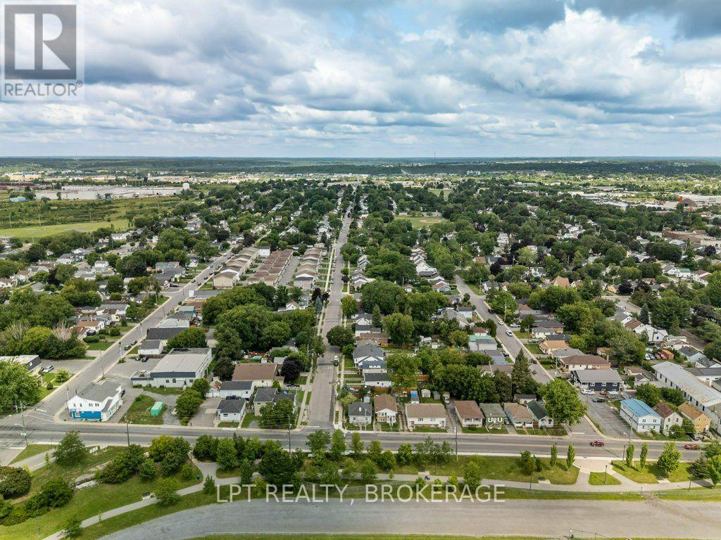 13 KINGSCOURT AVENUE - Image 40