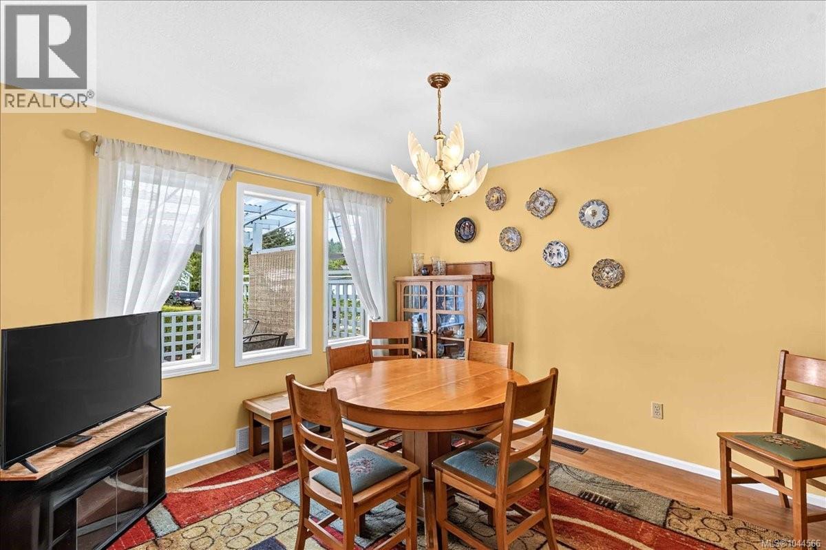 3547 8th Ave - Image 15