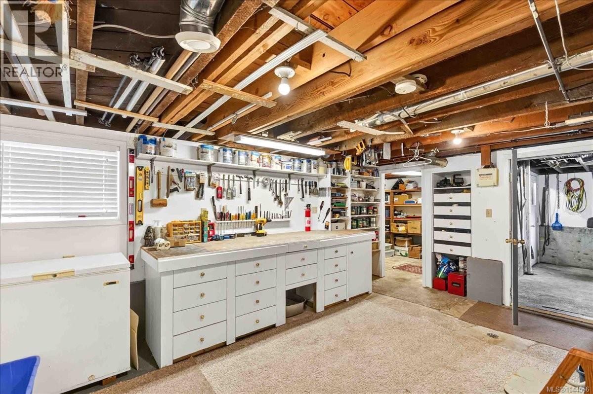 3547 8th Ave - Image 39