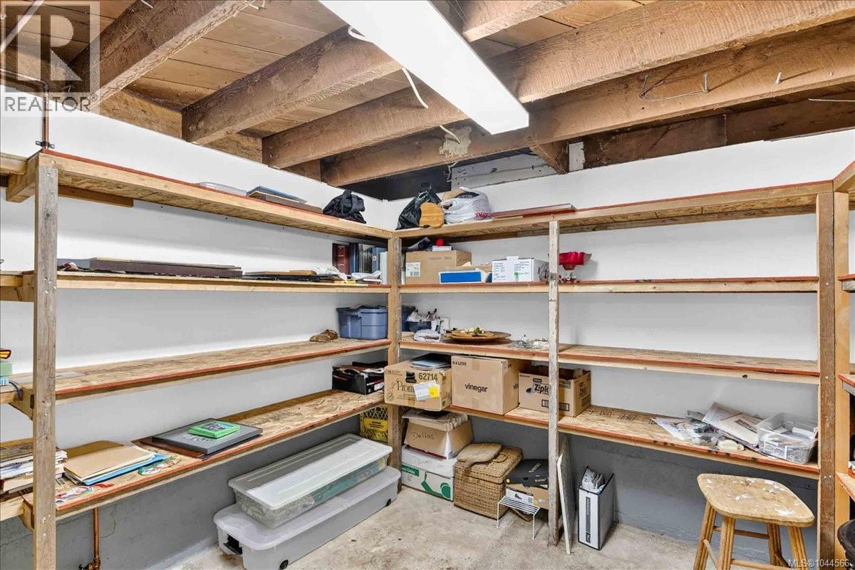 3547 8th Ave - 42