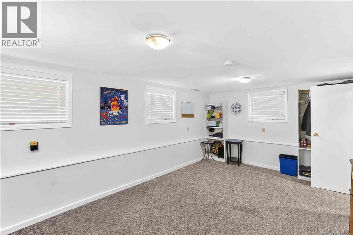 3547 8th Ave - Image 34