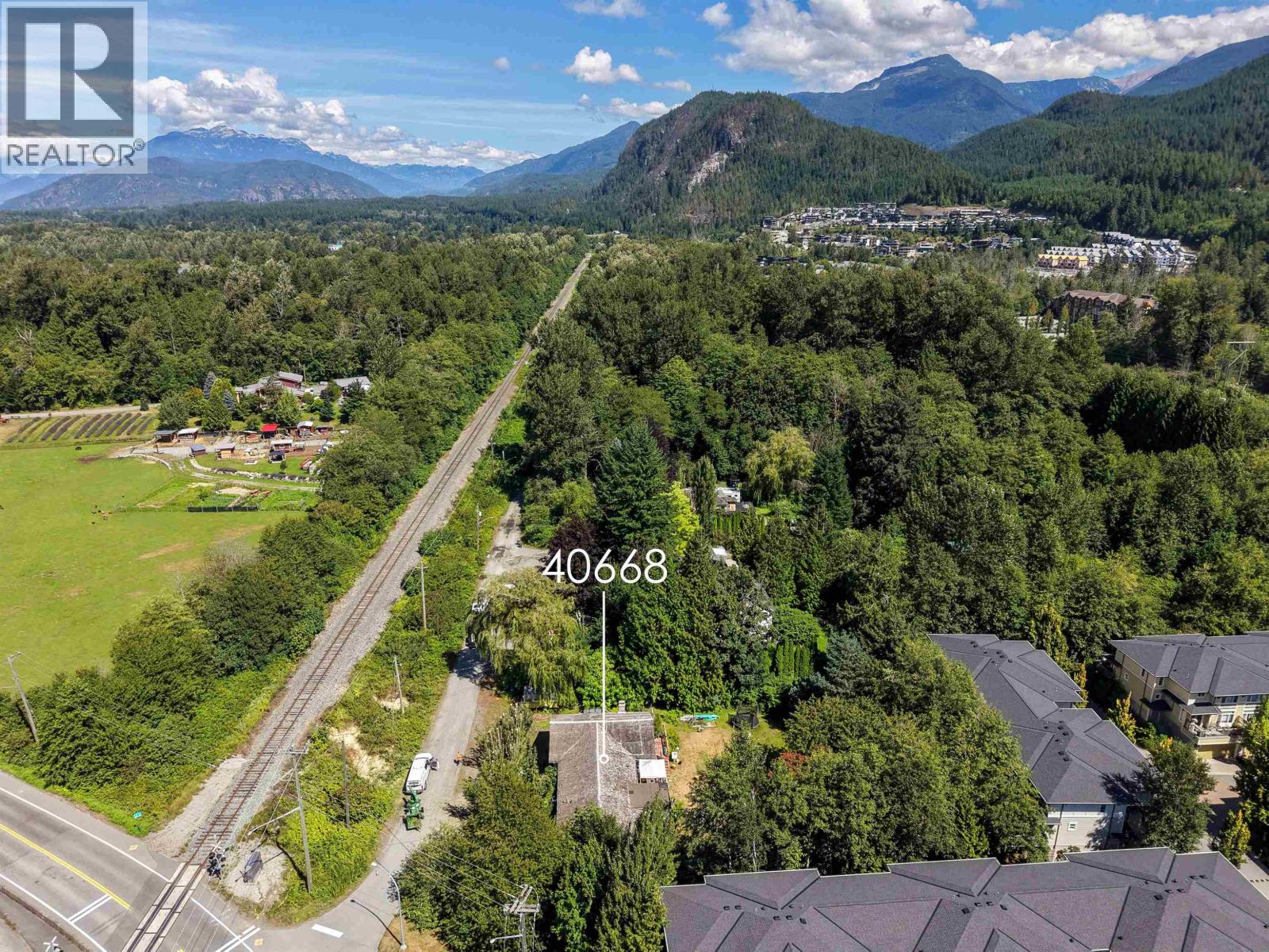 40668 OLSON ROAD, Squamish