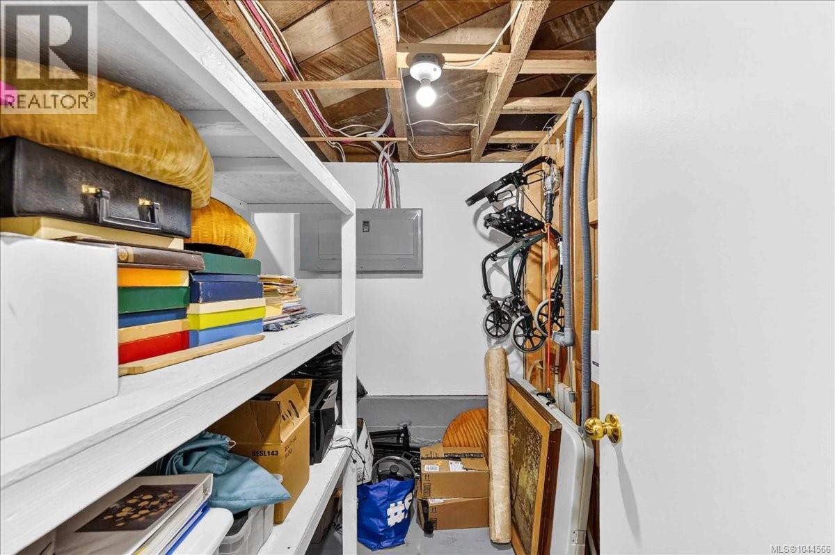3547 8th Ave - Image 41