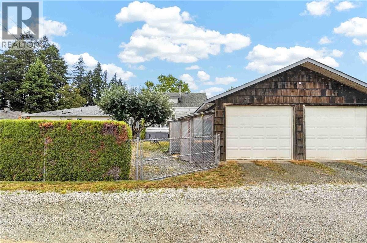 3547 8th Ave - Image 54