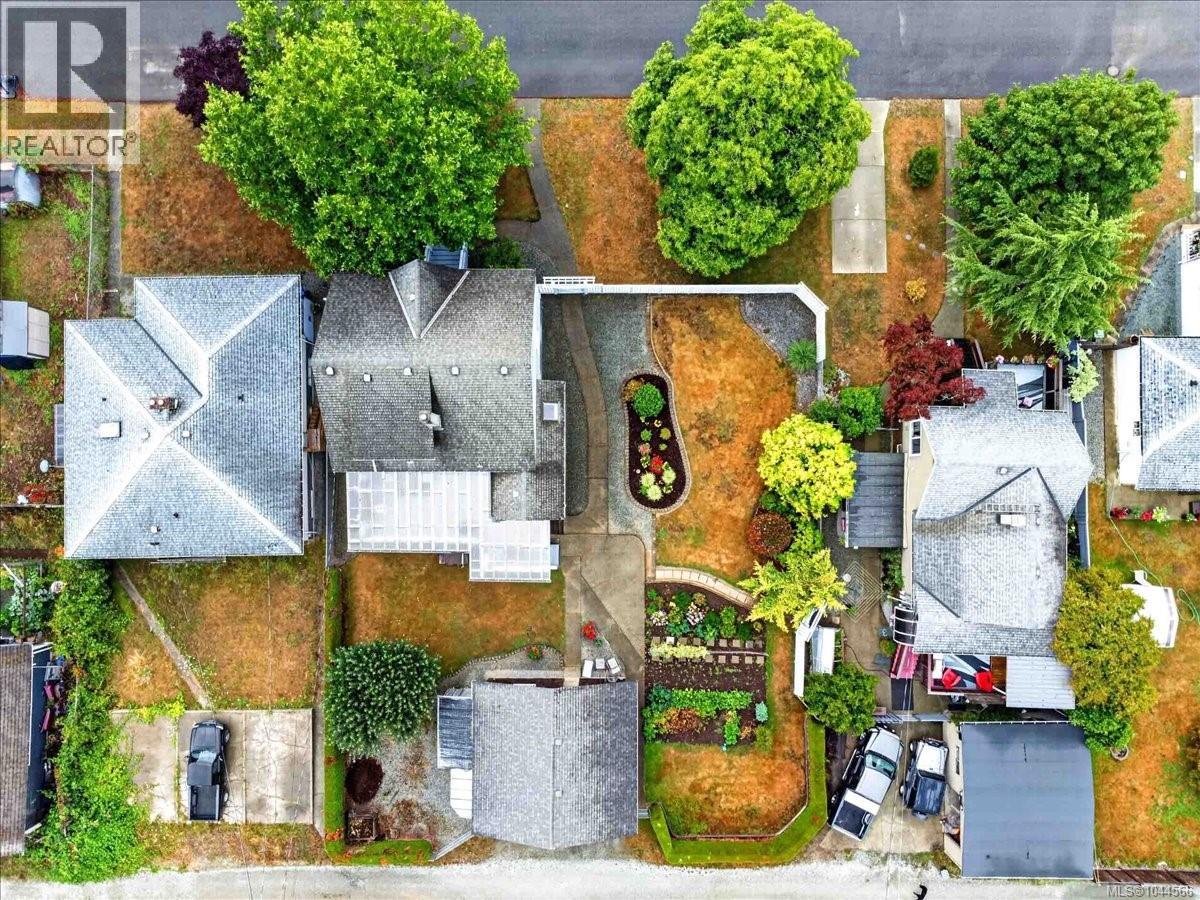 3547 8th Ave - Image 64