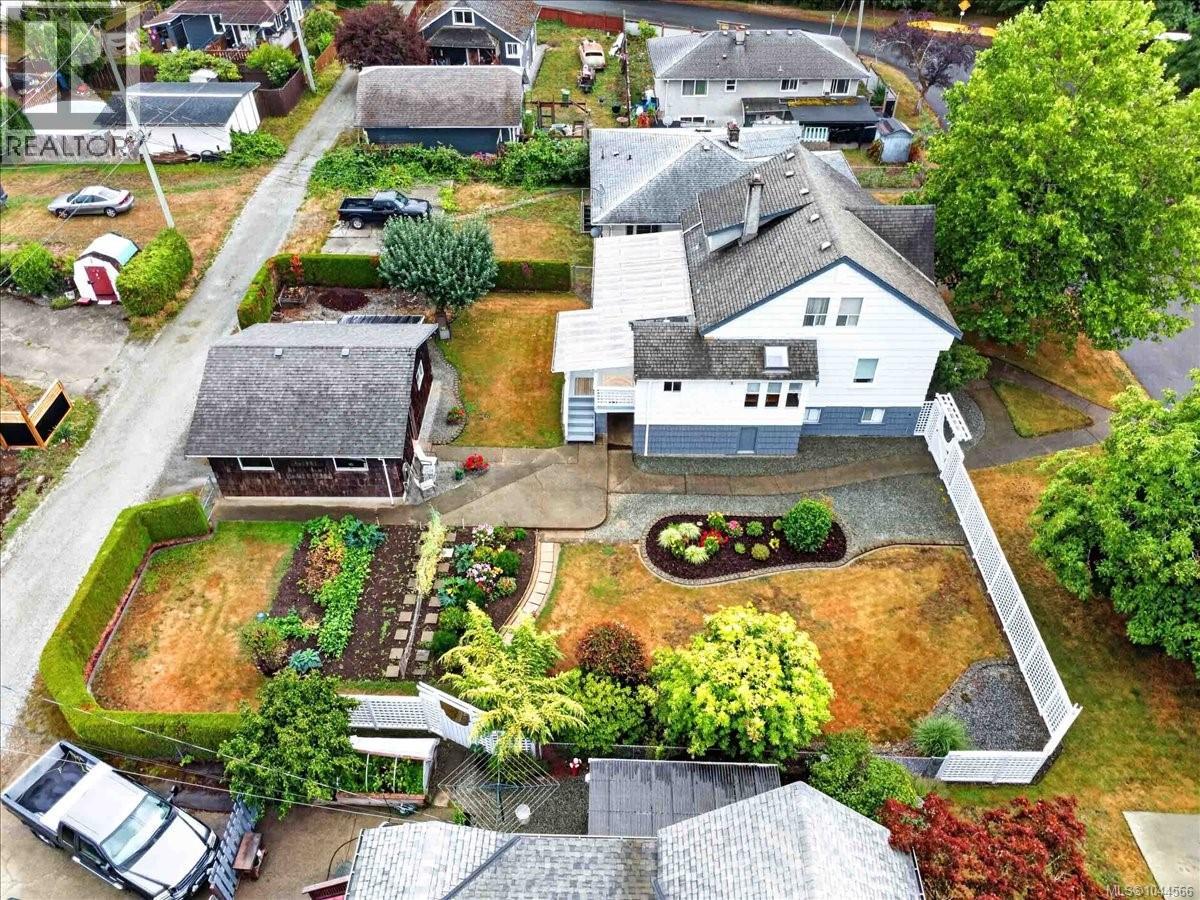 3547 8th Ave - 65