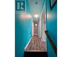 4 Elmwood Crescent thumbnail 13