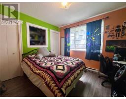 4 Elmwood Crescent thumbnail 17