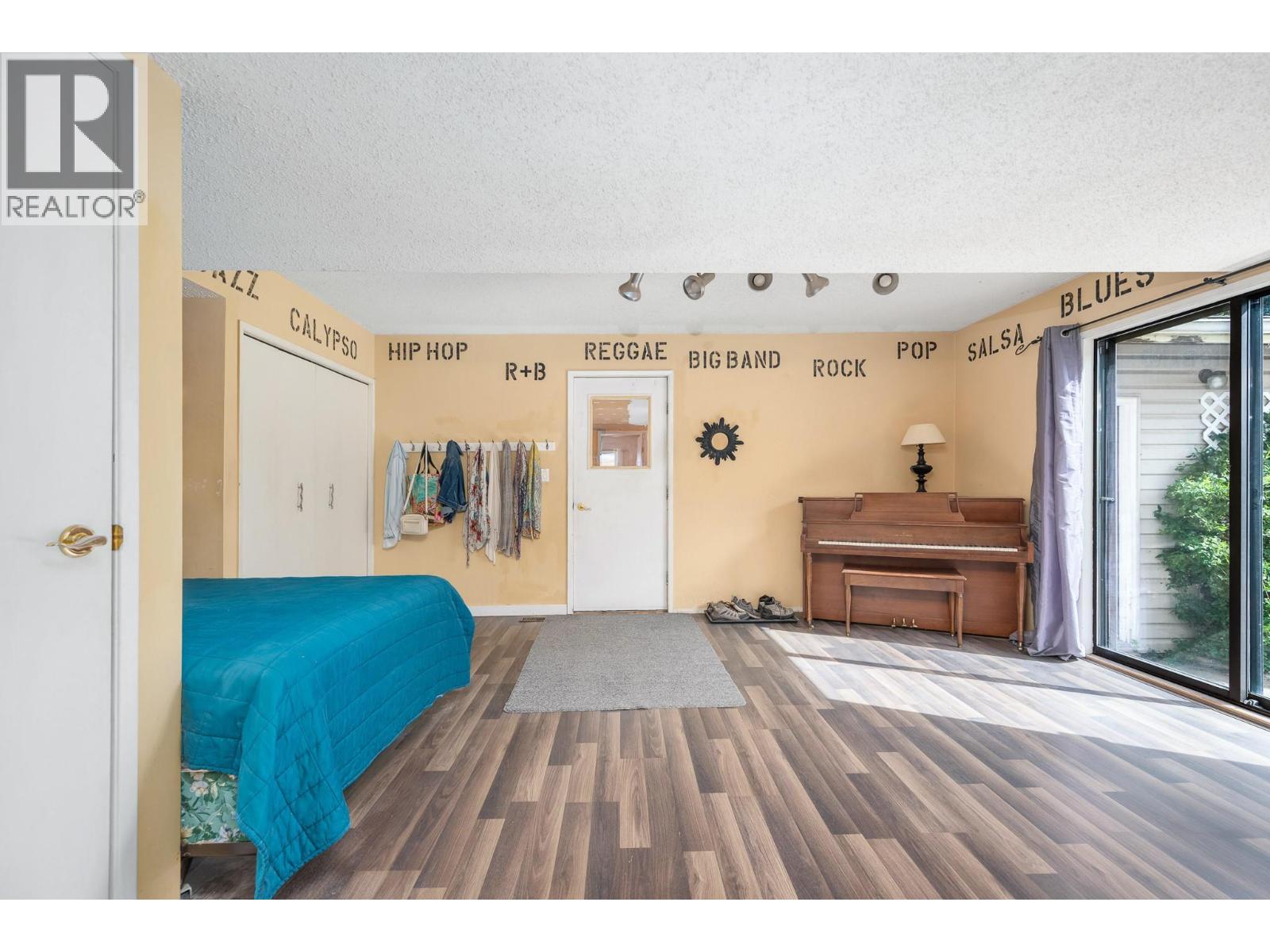 7807 Corona Court - Image 21