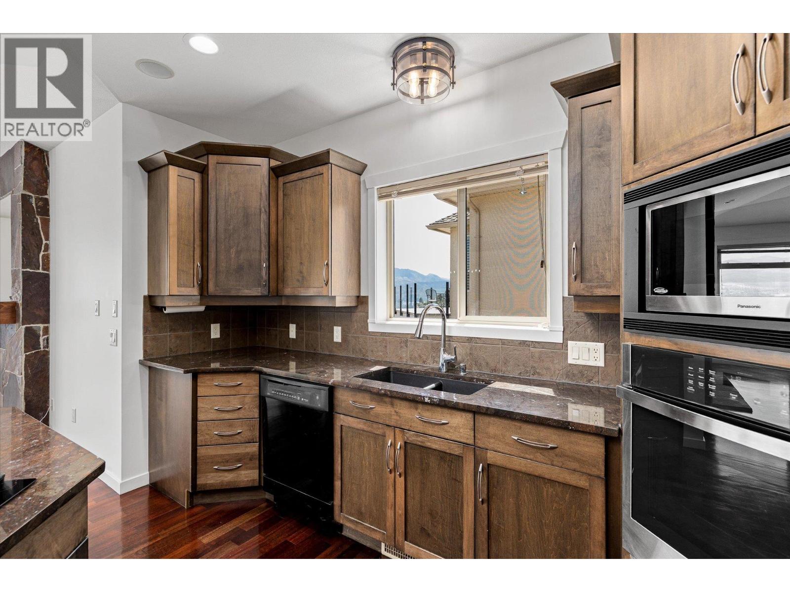  1581 Gregory Road, West Kelowna