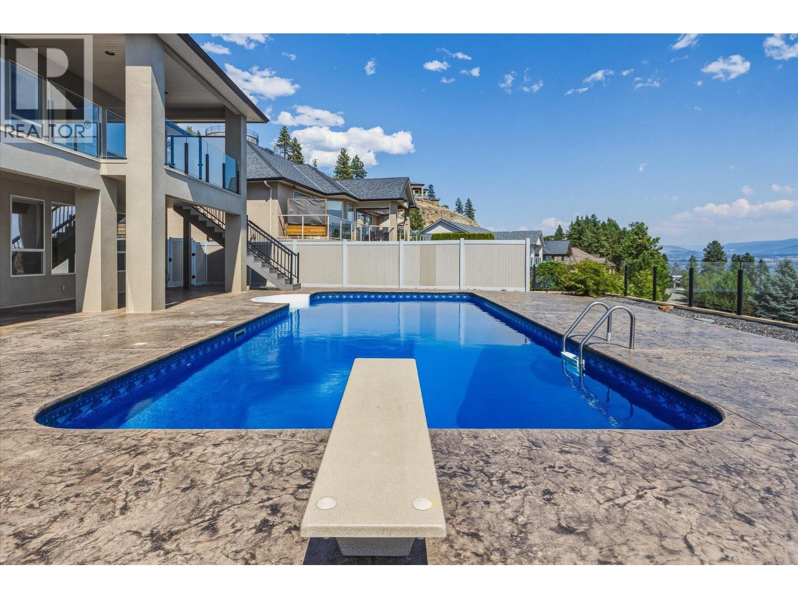  1581 Gregory Road, West Kelowna