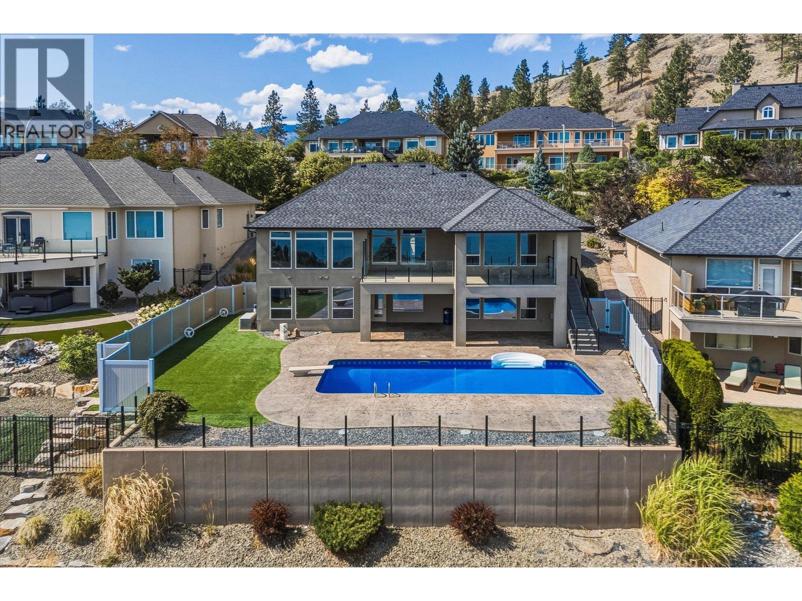  1581 Gregory Road, West Kelowna