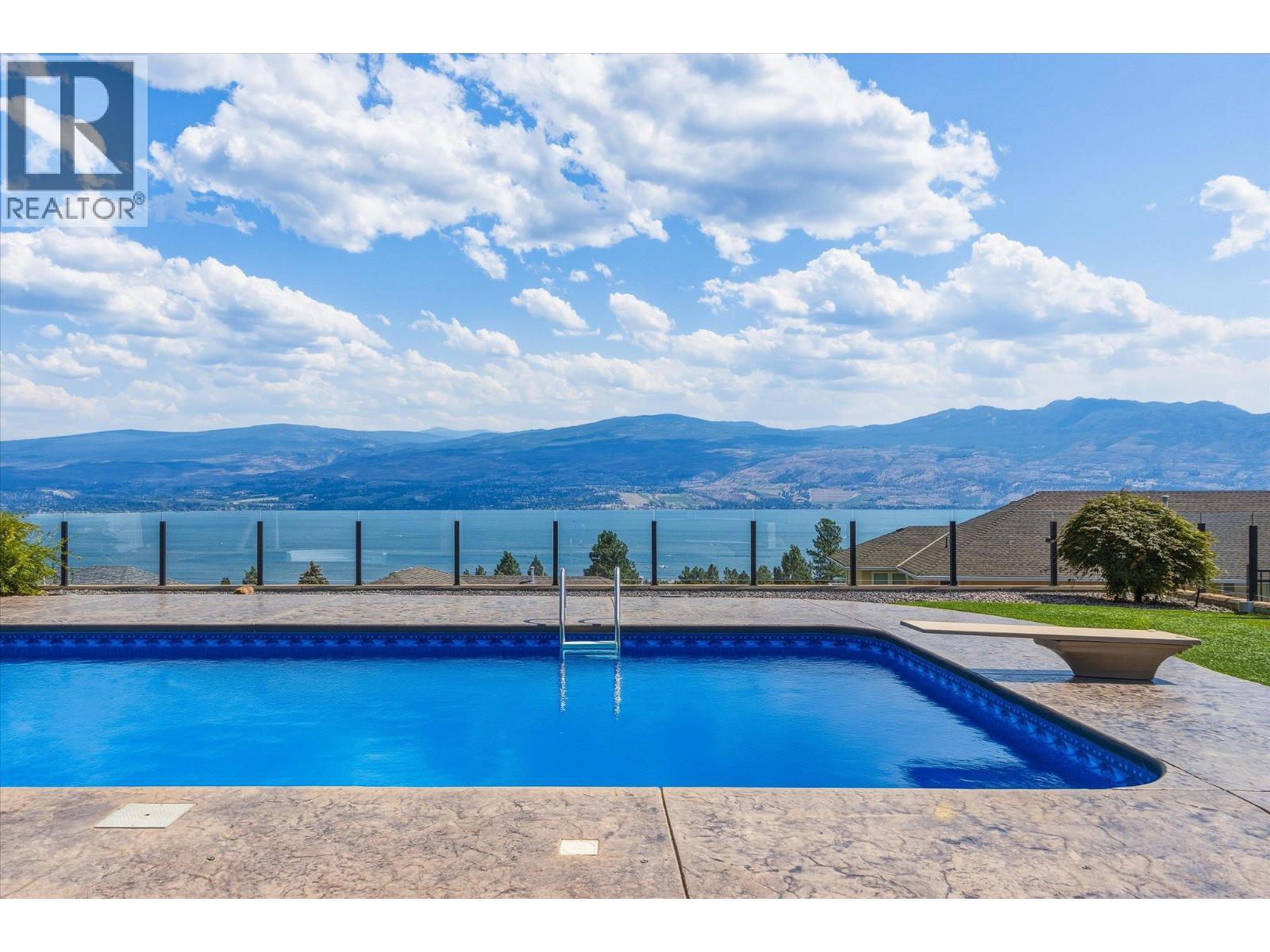  1581 Gregory Road, West Kelowna
