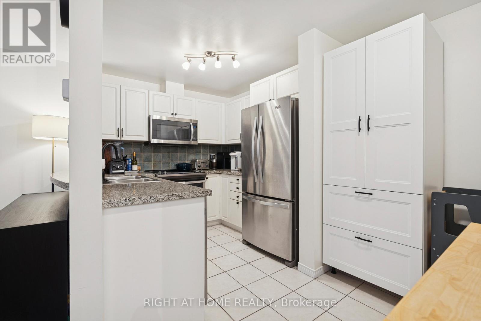 #A30 108 FINCH AVENUE W - 12
