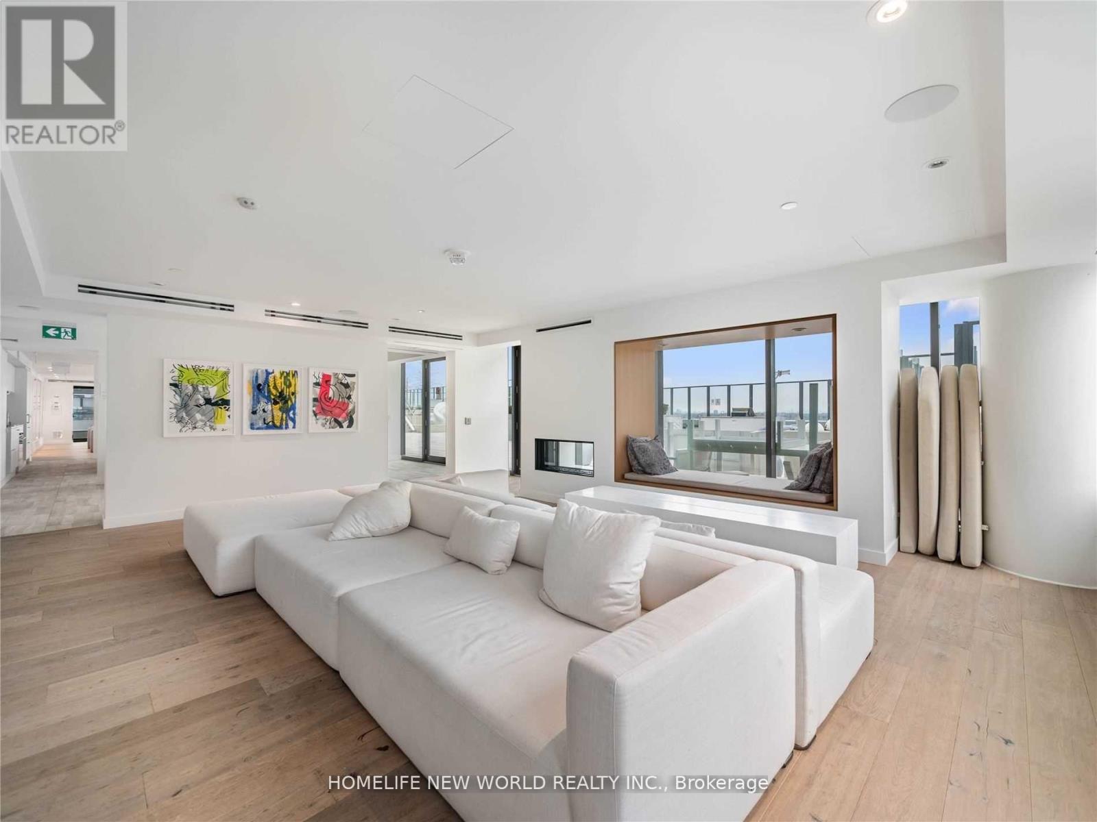 #920 8 HILLSDALE AVENUE - 19