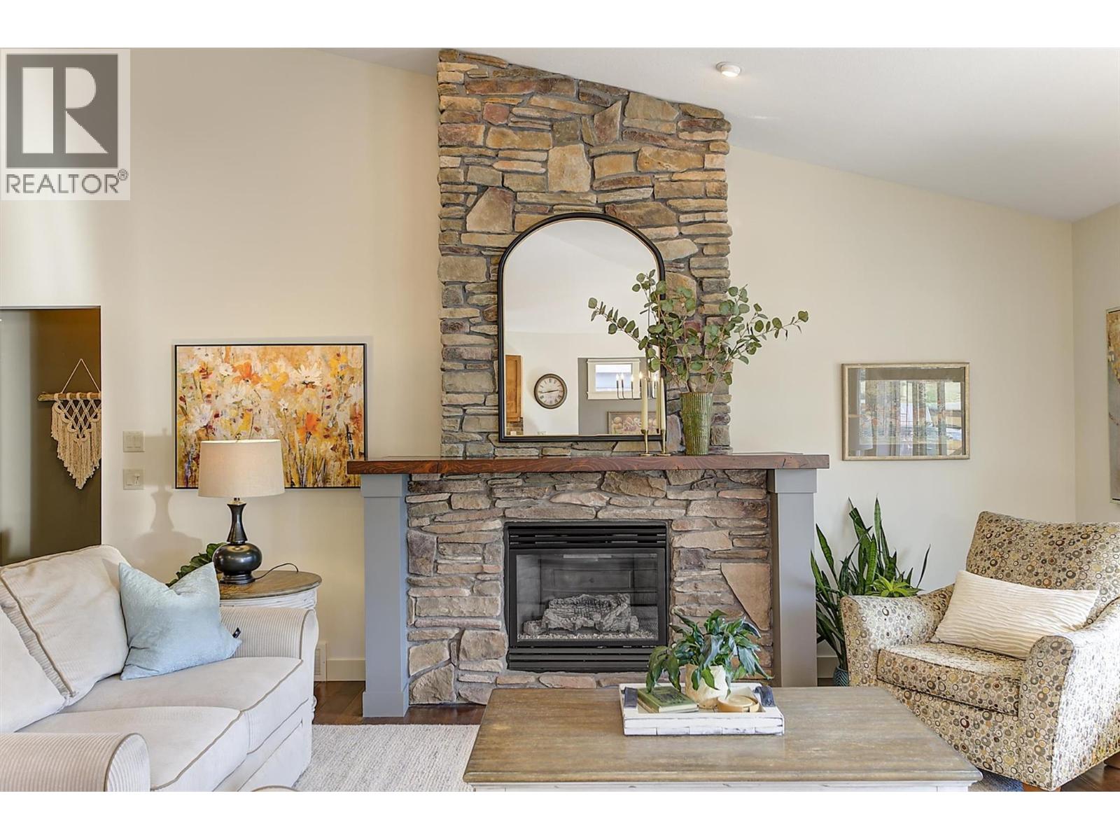 12931 East Ridge Drive, Lake Country