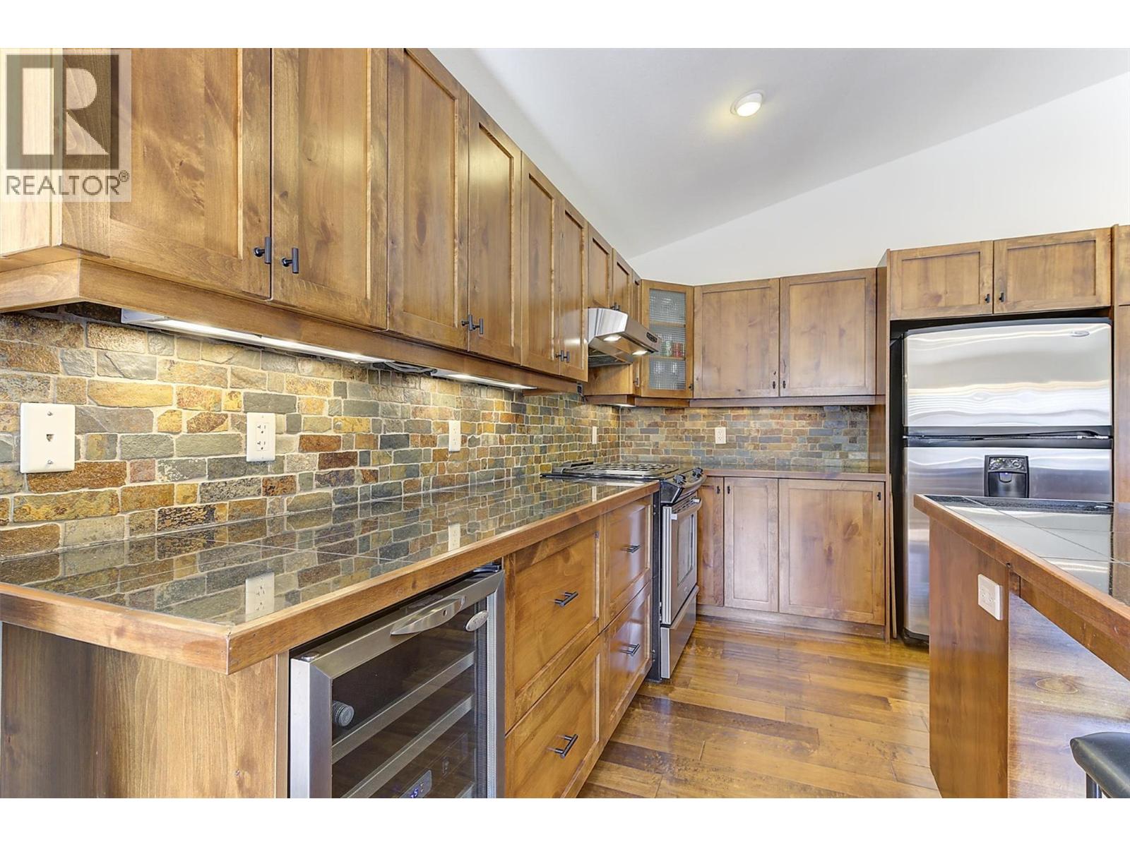 12931 East Ridge Drive, Lake Country