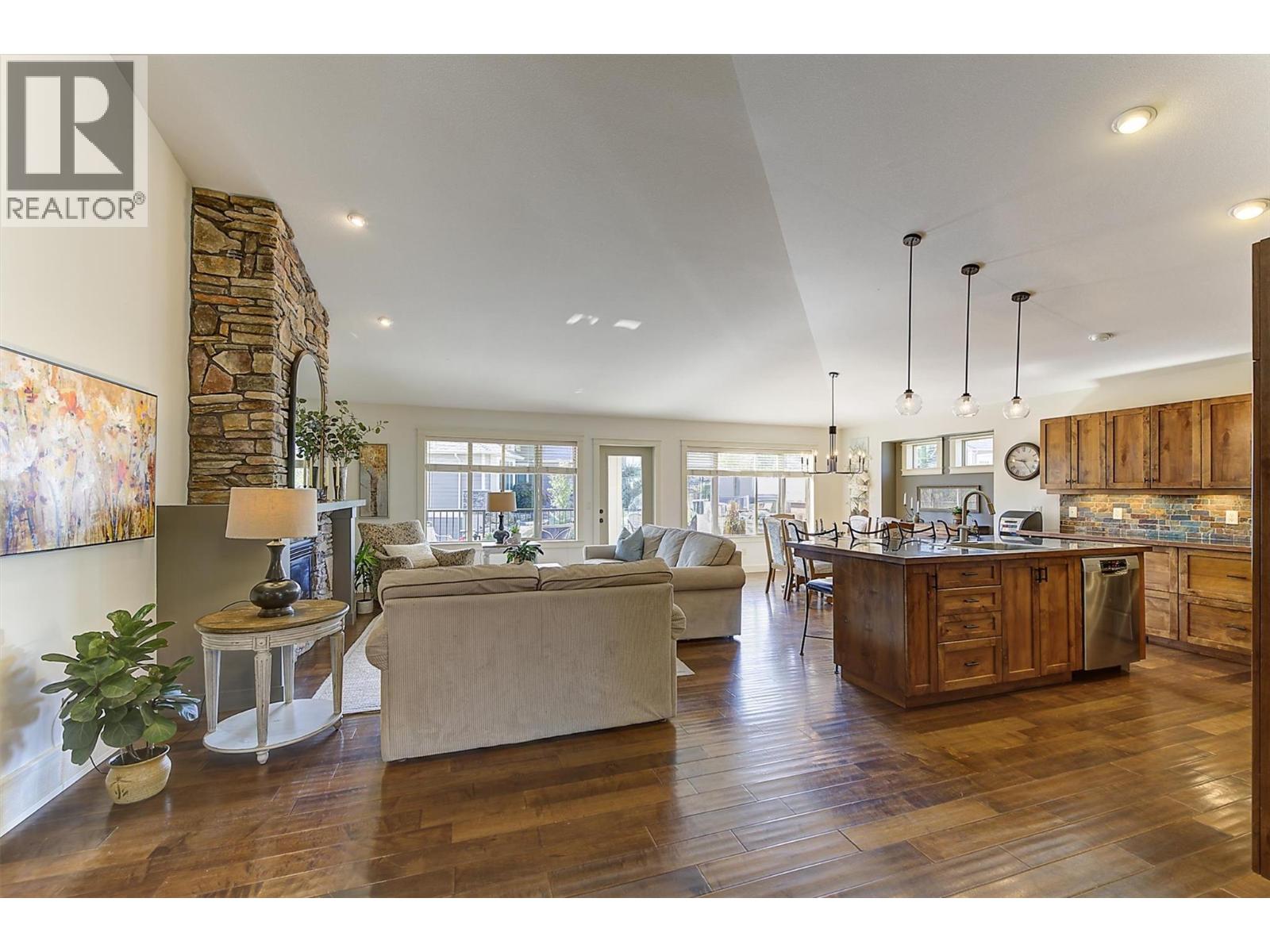 12931 East Ridge Drive, Lake Country