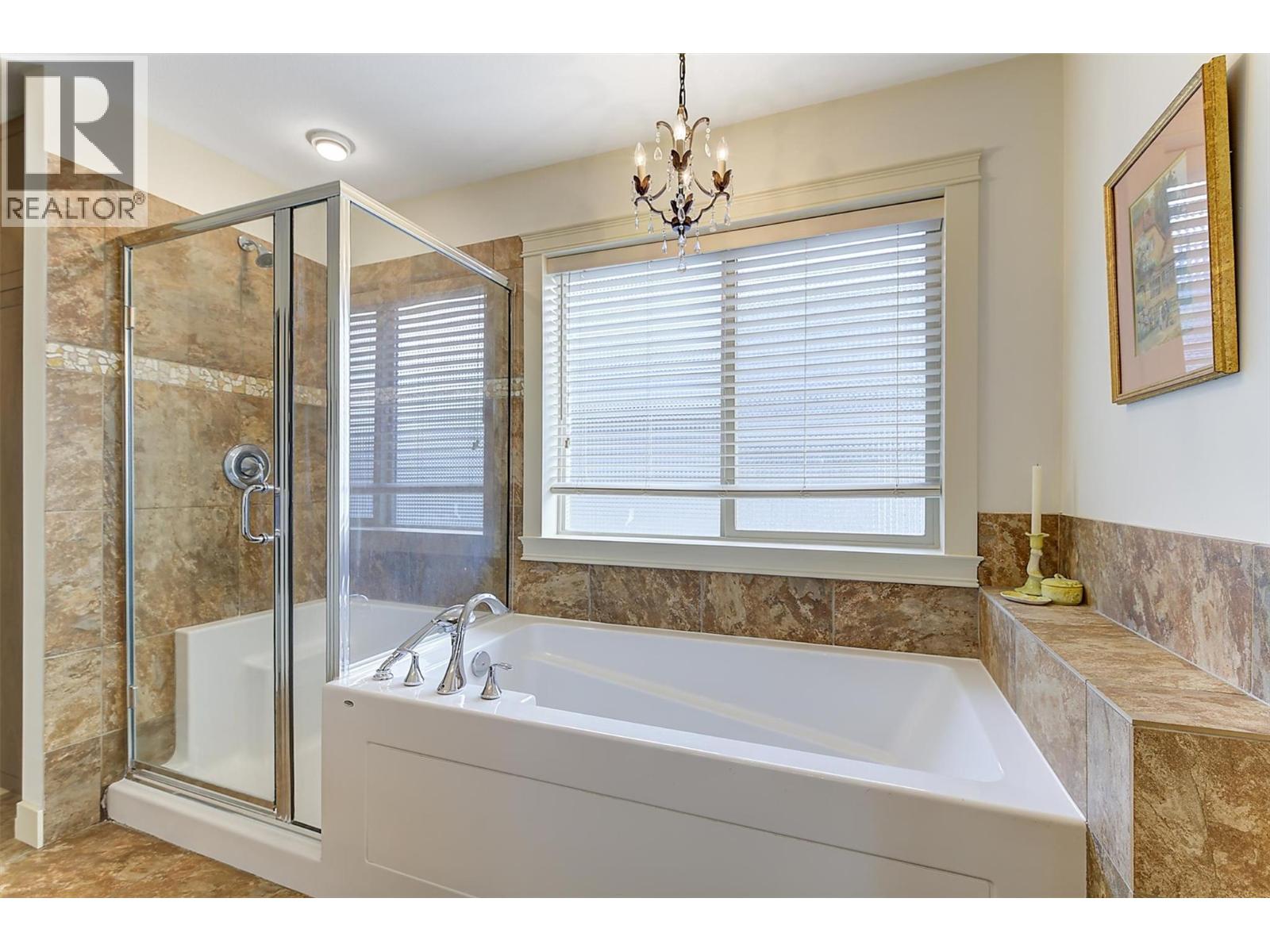 12931 East Ridge Drive, Lake Country