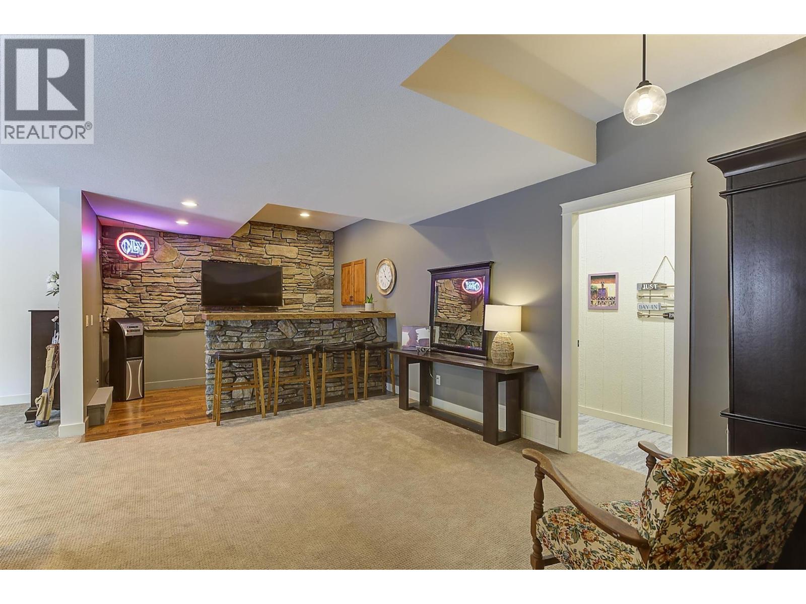 12931 East Ridge Drive, Lake Country