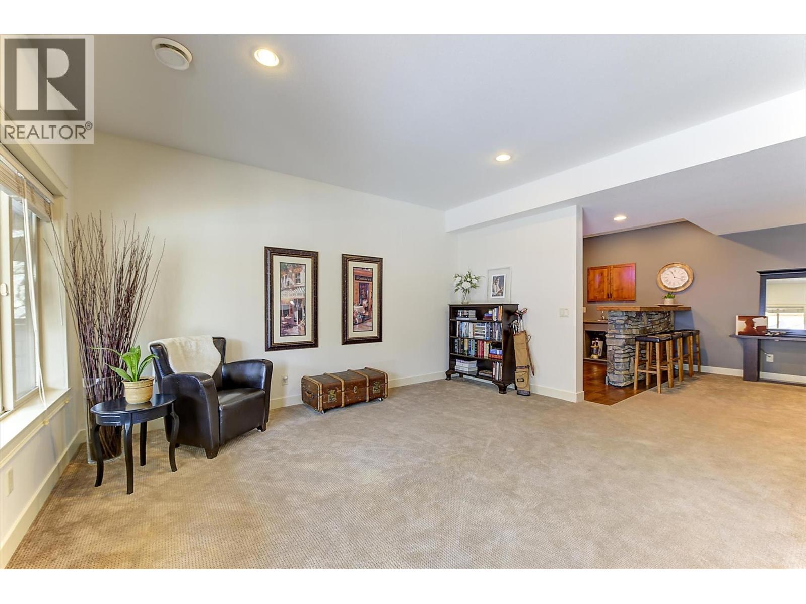 12931 East Ridge Drive, Lake Country