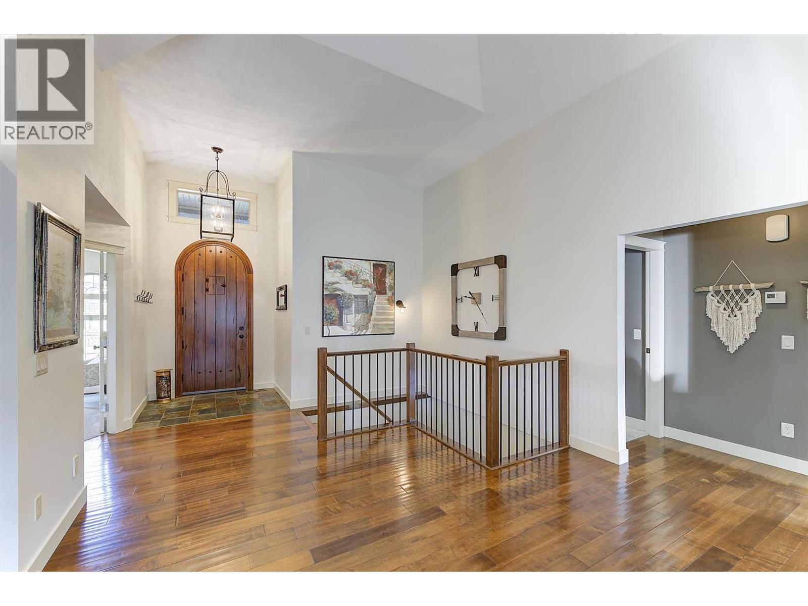 12931 East Ridge Drive, Lake Country