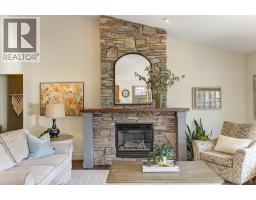 Mud room - 12931 East Ridge Drive, Lake Country, BC V4V2R2 Photo 11
