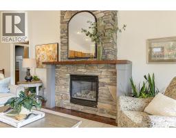 Living room - 12931 East Ridge Drive, Lake Country, BC V4V2R2 Photo 12