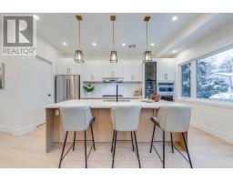 24 Merritt Road, Toronto, ON M4B3K5 Photo 9