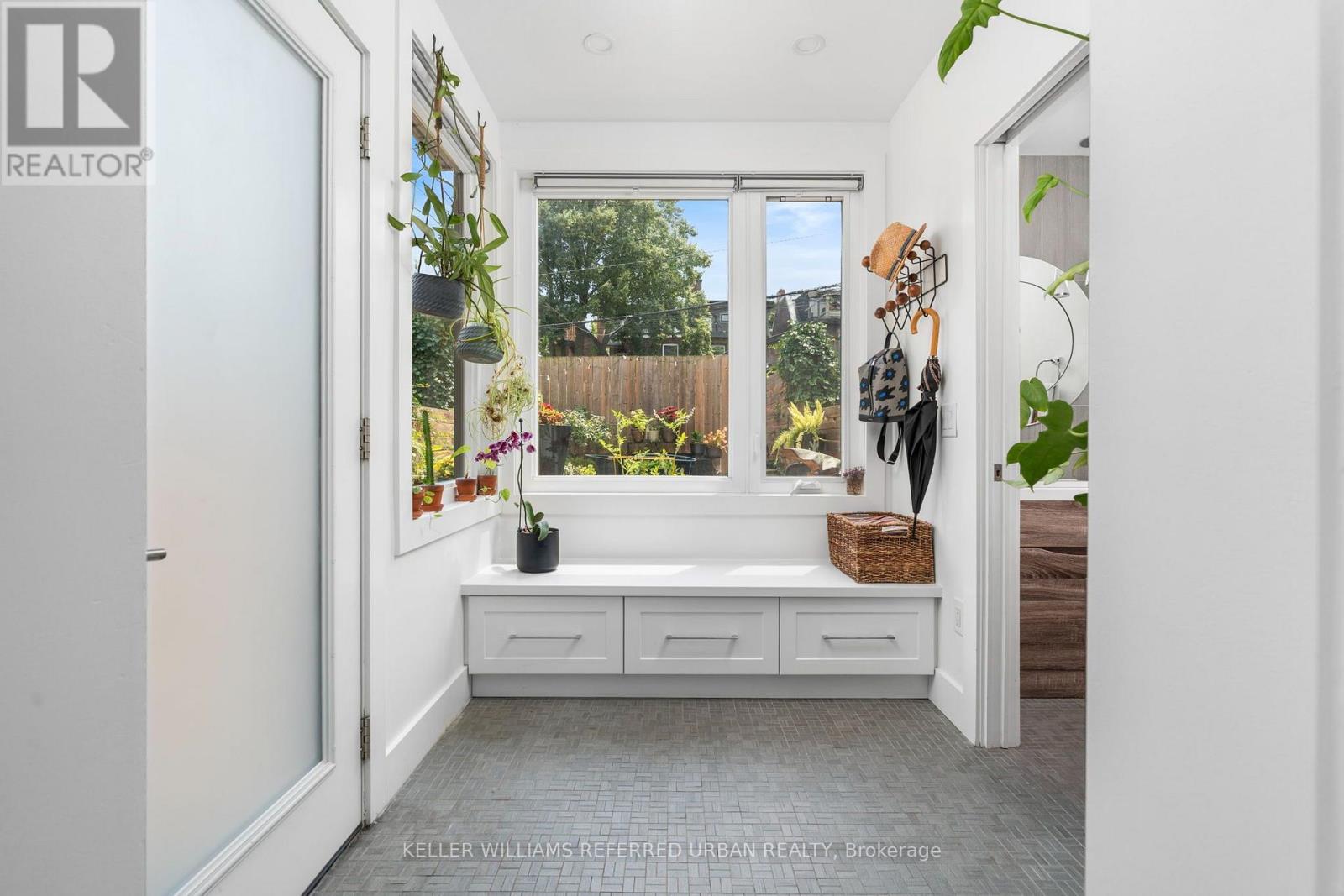 21 MILLBROOK CRESCENT - 14
